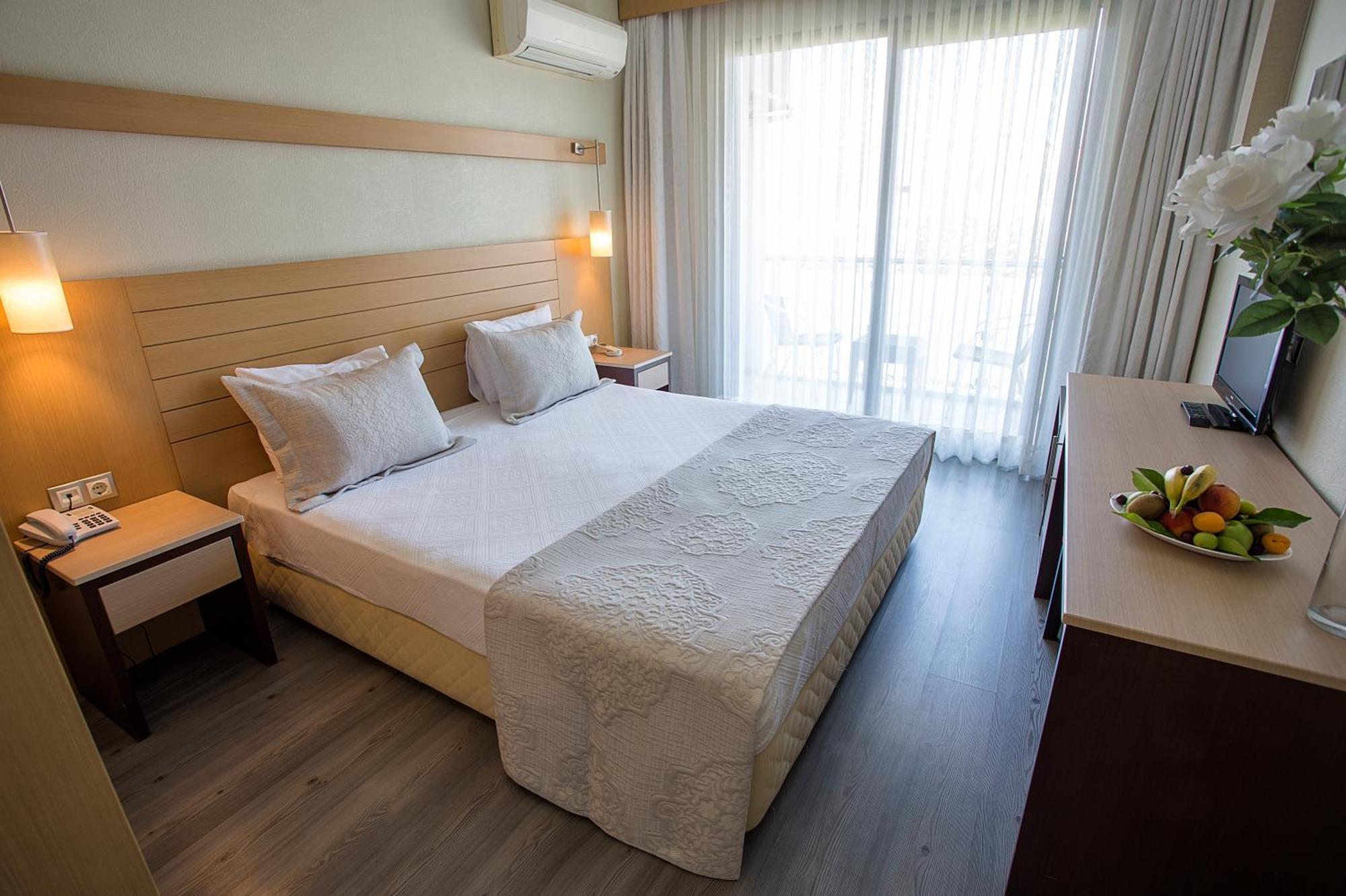 Cilek Marina Otel Çeşme Kültér fotó